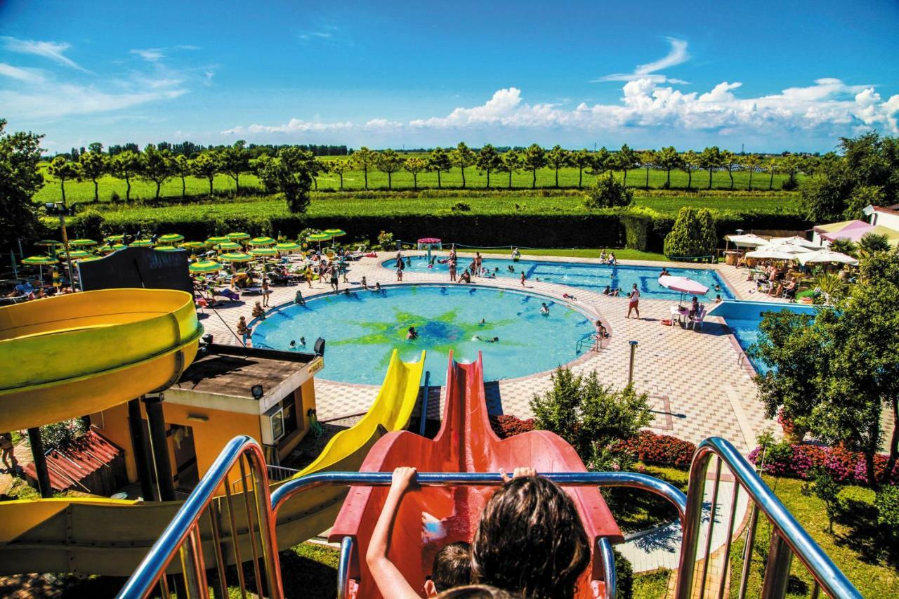 Victoria Mobilehome In Centro Vacanze San Francesco Duna Verde Exteriér fotografie