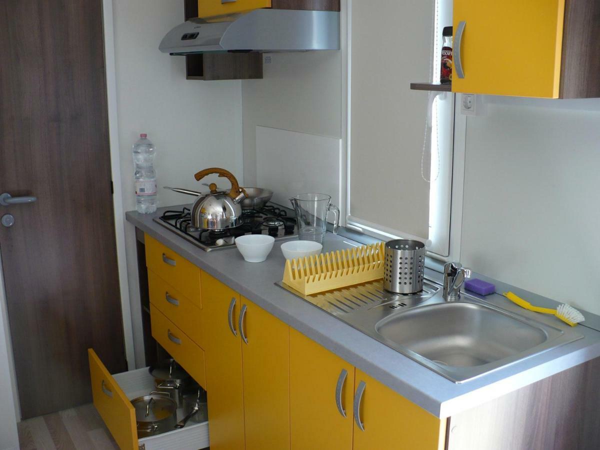 Victoria Mobilehome In Centro Vacanze San Francesco Duna Verde Exteriér fotografie